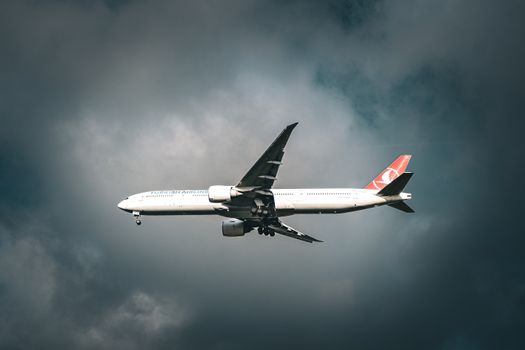 Combat Jet Lag: How Airlines Are Enhancing Your Long-Haul Travel Experience