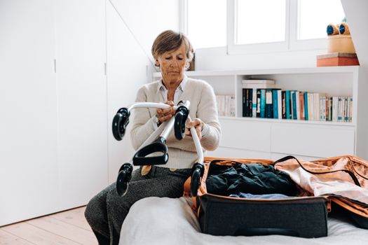 Smart Senior Travel: Tips to Manage Jet Lag and Health on Trips